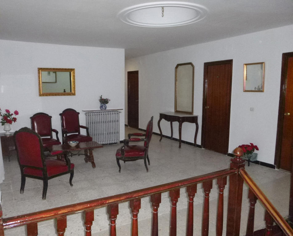 Hostal Americano Madrid Dış mekan fotoğraf