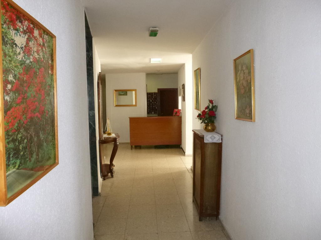 Hostal Americano Madrid Dış mekan fotoğraf