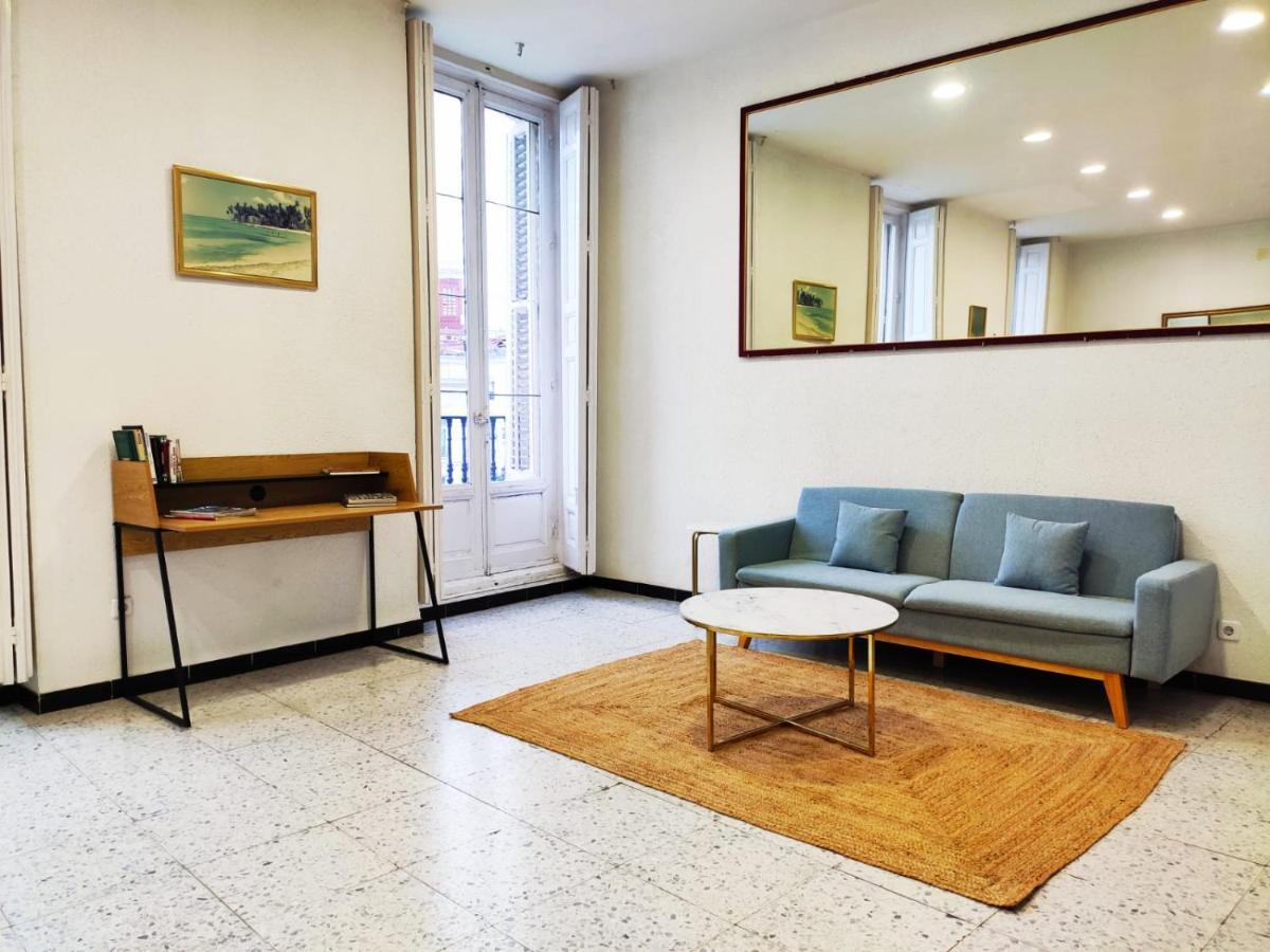 Hostal Americano Madrid Dış mekan fotoğraf