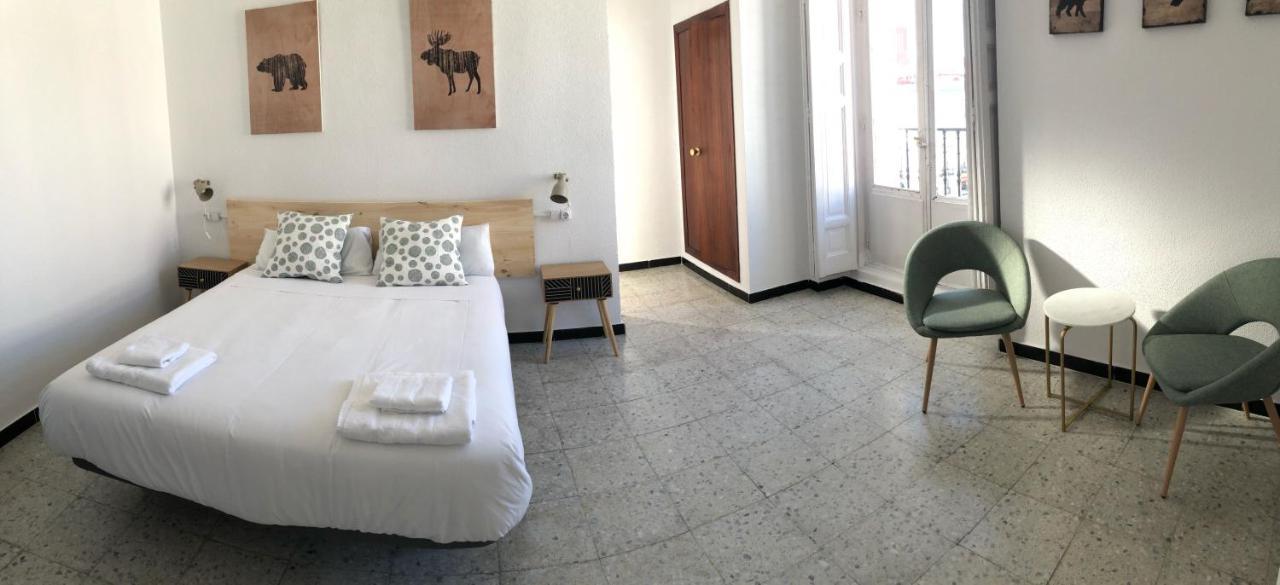 Hostal Americano Madrid Dış mekan fotoğraf