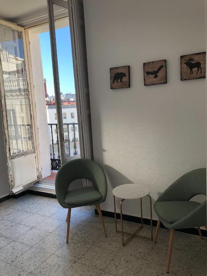 Hostal Americano Madrid Dış mekan fotoğraf